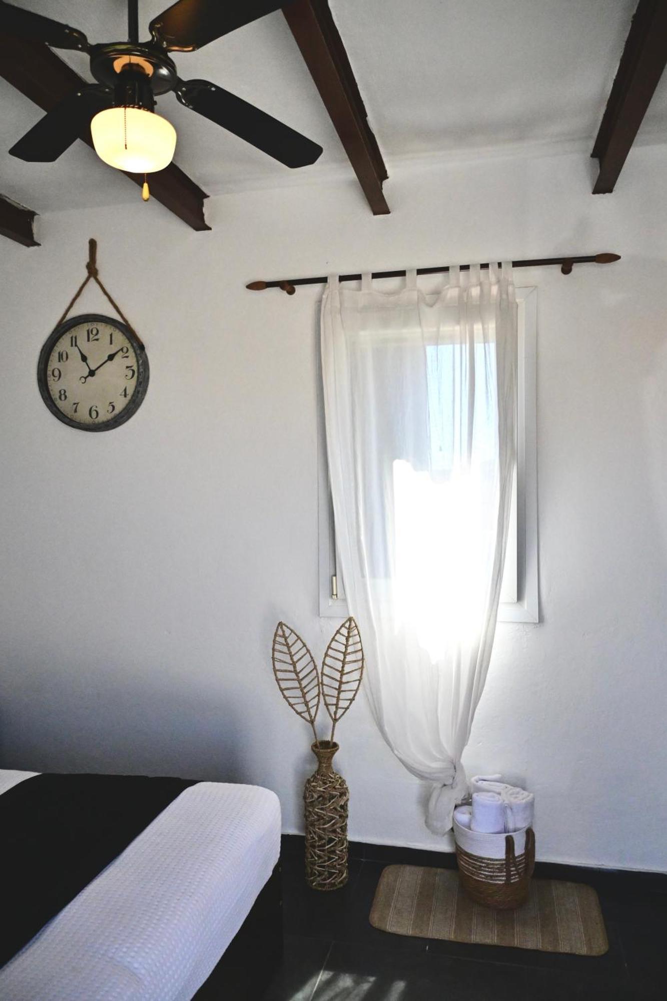 Anna'S Apartments Mykonos Town Exterior photo